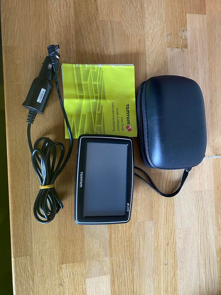 TomTom XL Live met autoaansluiting, Auto diversen, Autonavigatie, Ophalen of Verzenden, Zo goed als nieuw