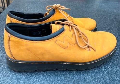 Wolky okerkleurige schoenen maat 42[v], Geel, Ophalen of Verzenden, Sneakers of Gympen, Zo goed als nieuw