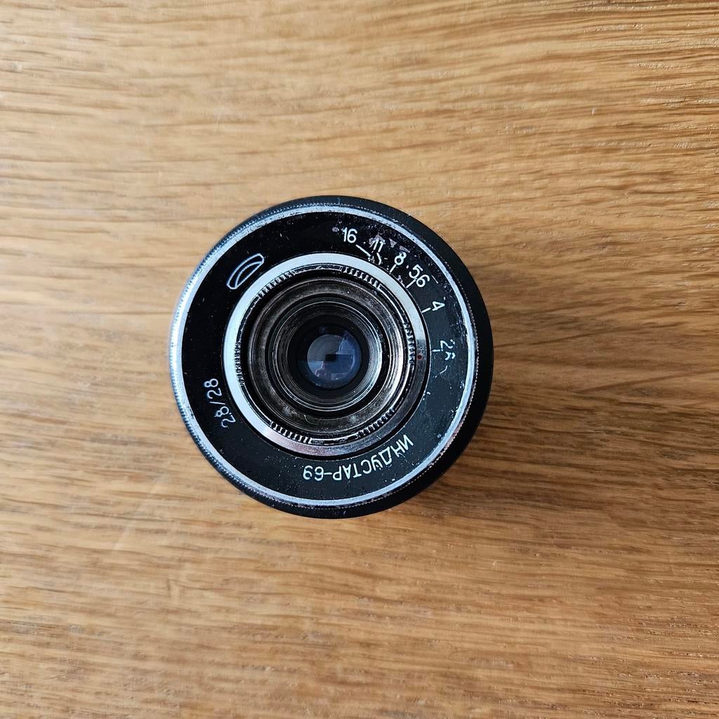 Industar-69 28mm f/2.8 + Fuji adapter, Verzenden, Gebruikt, Groothoeklens