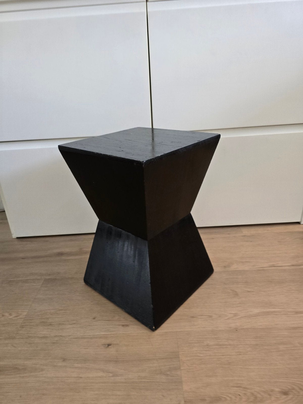 Bijzettafel / Plantentafel Zwart Hout, Minder dan 55 cm, Zo goed als nieuw, Hout, Ophalen