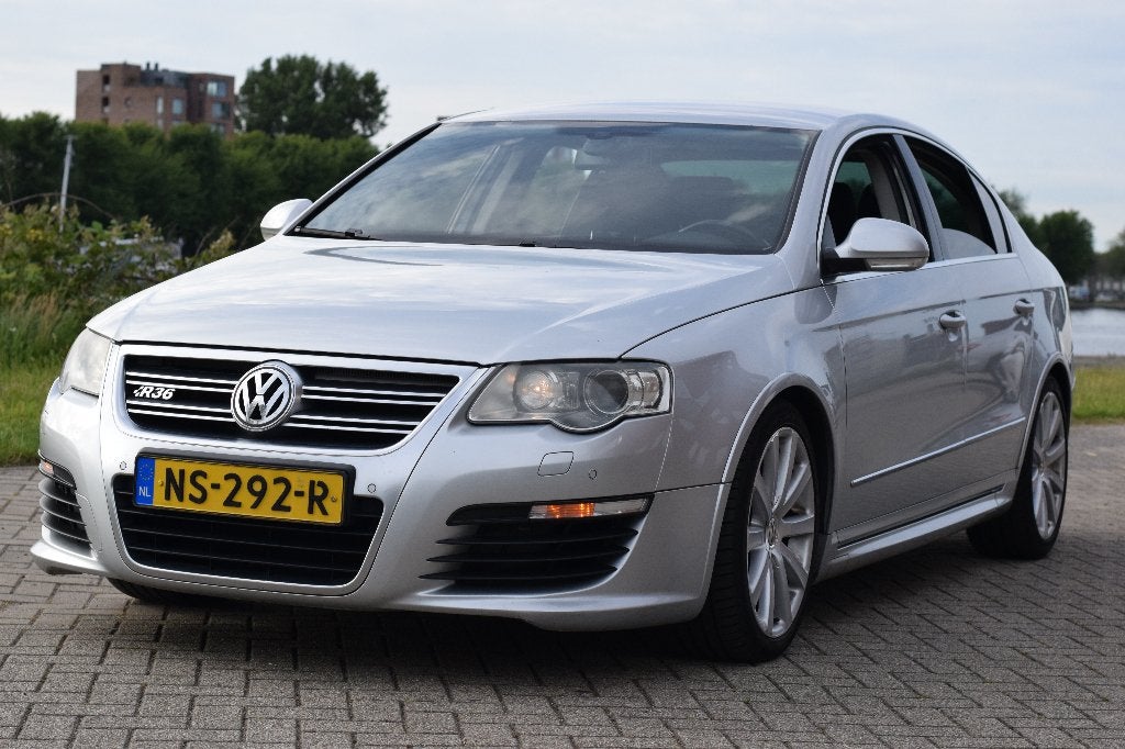 VW Passat R36 Sedan DSG 4Motion | DCC | Volledige Historie, Stof, Zwart, 10 km/l, 3597 cc
