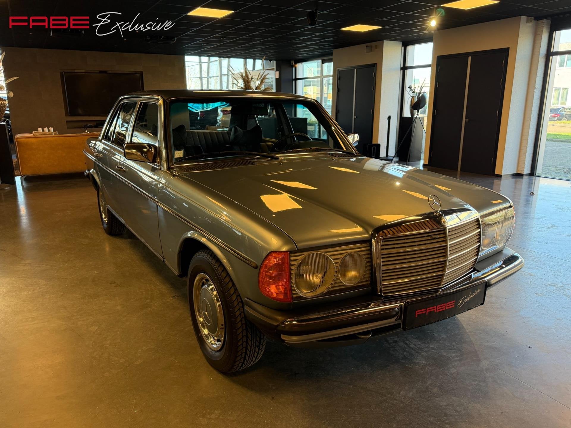 Mercedes-Benz 200-280 (W123) 250 Automaat/1e Eigenaar/Automa, foto 2