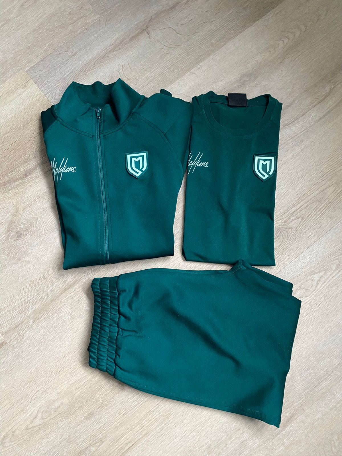 Sportief jongens set trainingspak groen Malelions  maat 176, Kinderen en Baby's, Kinderkleding | Maat 176, Ophalen of Verzenden