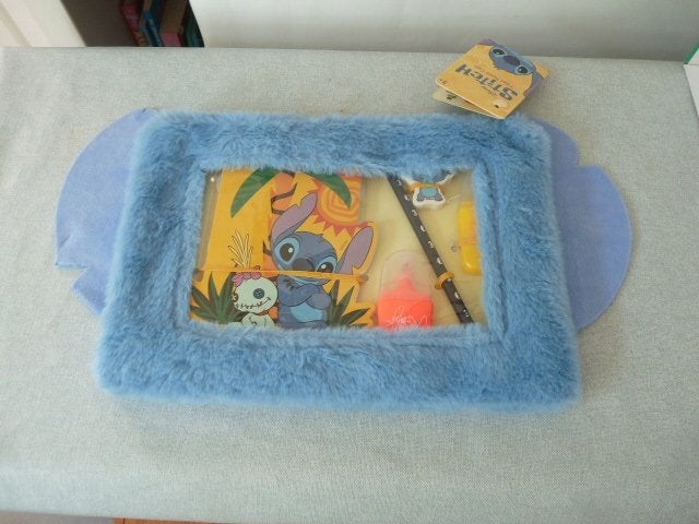  Stitch blauwe schooletui met schoolspullen Nieuw, Ophalen of Verzenden, Nieuw