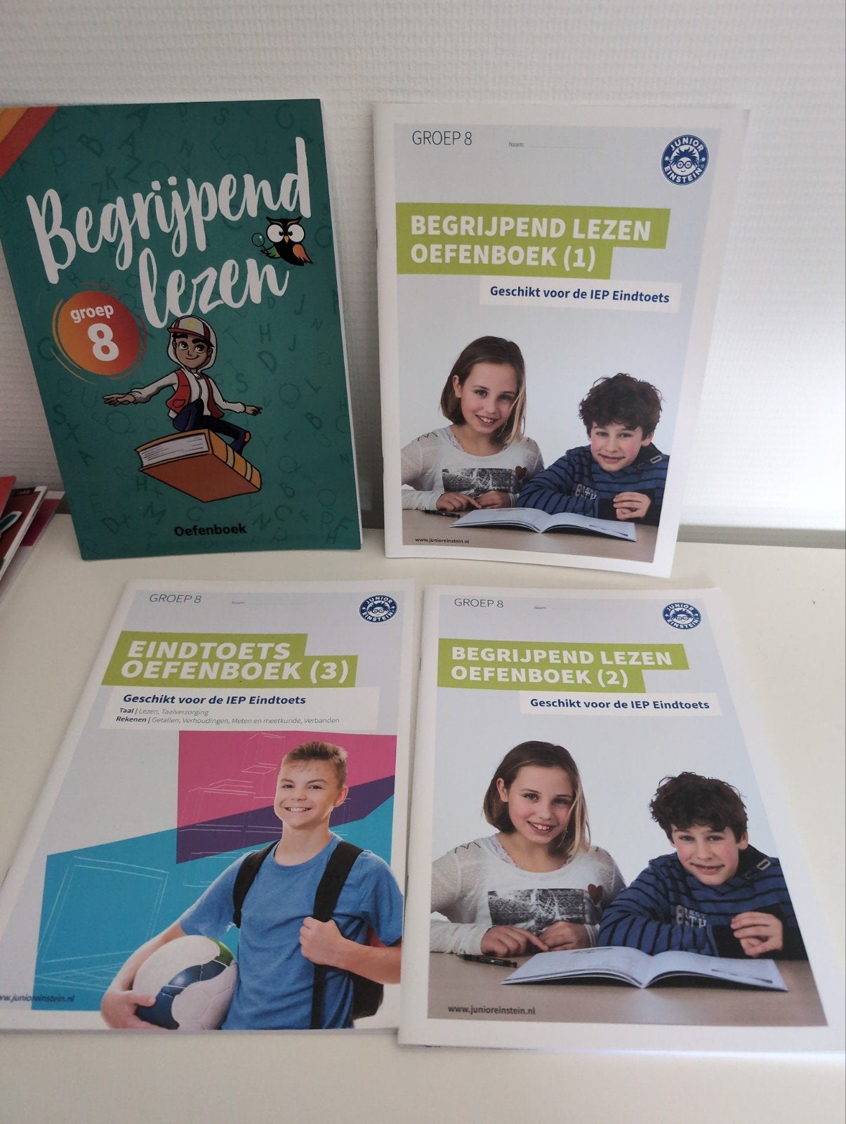 Begrijpend lezen groep 8 Junior Einstein eindtoets oefenboek, Ophalen of Verzenden, Zo goed als nieuw