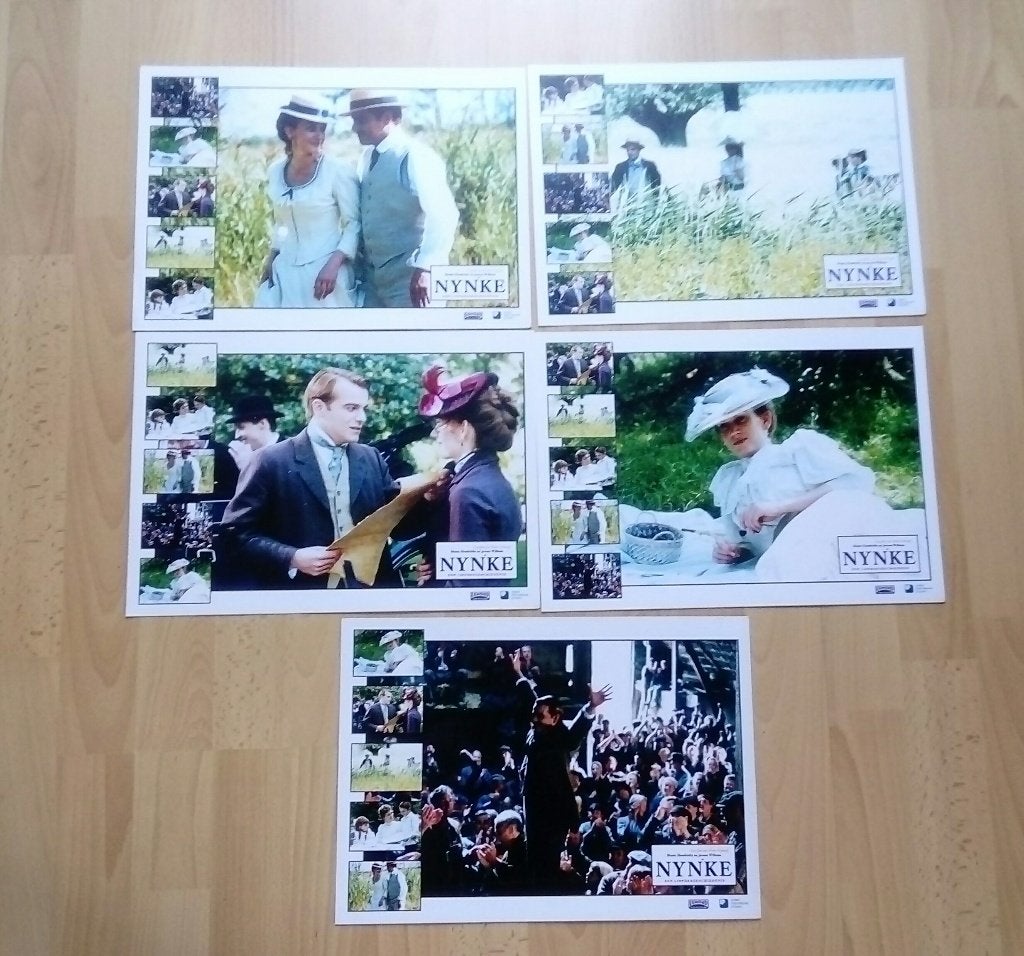 Nederlandse Lobby Cards Nynke (2001) (Vijf stuks), Ophalen of Verzenden, Gebruikt, Film, Foto of Kaart