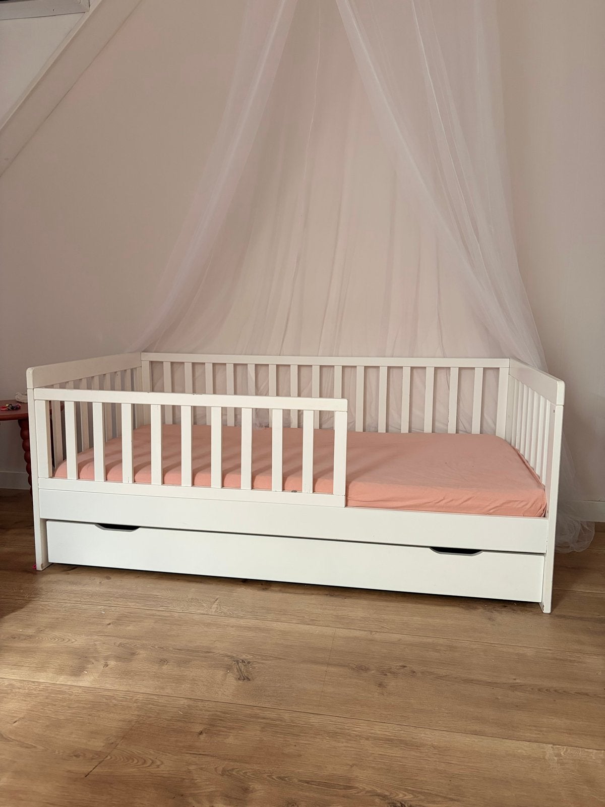 Petit amelie plume bed met grote lade, Ophalen, 70 tot 85 cm, Zo goed als nieuw, Matras