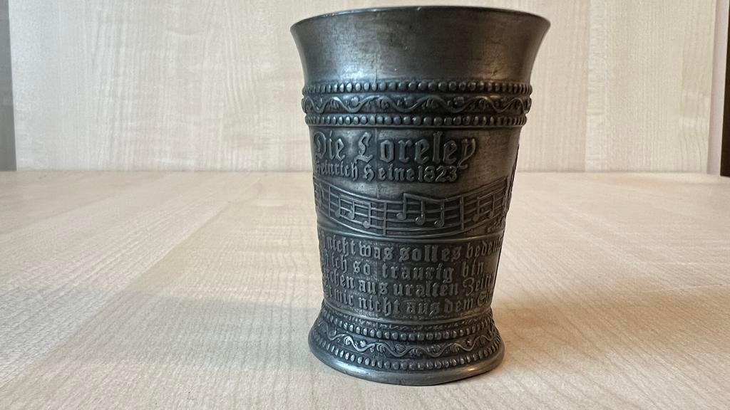 Tinnen schnapps bekertje Frieling Zinn met tekst Die Lorelei, Antiek en Kunst, Antiek | Tin, Ophalen