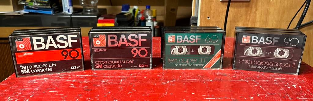 Set BASF cassettes met onbeschreven card, Cd's en Dvd's, Cassettebandjes, Ophalen of Verzenden, Gebruikt, Overige genres, 2 t/m 25 bandjes