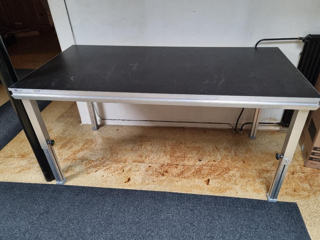 Verstelbaar Podium 200x100cm incl. verstelbare poten, Ophalen, Nieuw, Overige instrumenten
