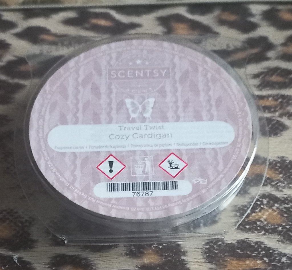 Scentsy Travel twist Cozy cardigan, Ophalen of Verzenden, Nieuw, Overige materialen, Geurverspreider