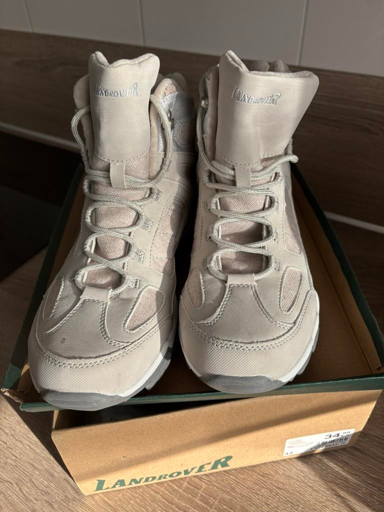 Nieuwe Landrover schoenen 42, Kleding | Dames, Schoenen, Beige, Nieuw, Wandelschoenen, Ophalen of Verzenden