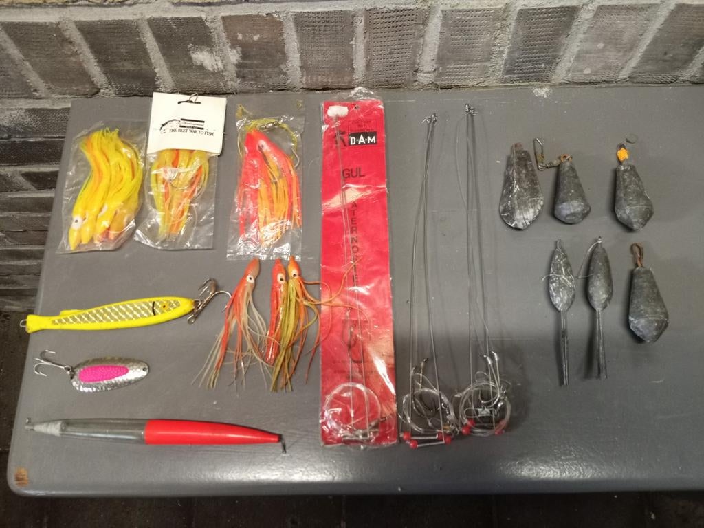 Vis materiaal, Ophalen, Dobber of Lood