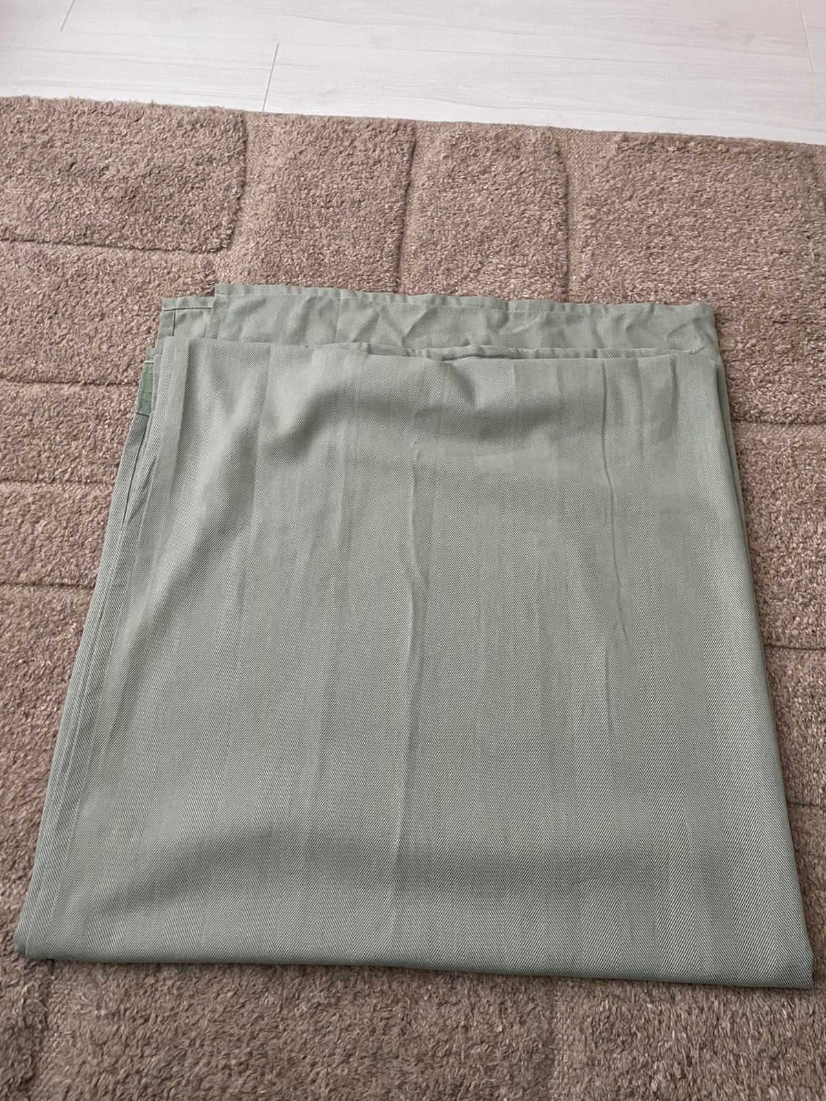 Ikea gordijnen, lichtgroen, 2 sets 145cm x 300cm, IKEA, Ophalen, Zo goed als nieuw, Groen
