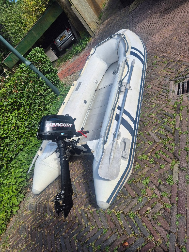 suzumar 290 met pomp peddels en met 5 pk mercury 4 takt, Watersport en Boten, Ophalen, Aluminium, Gebruikt, 29 m