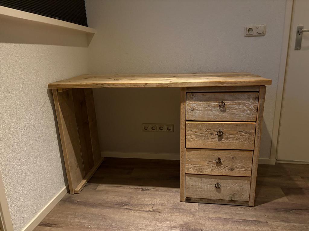 Bureau steigerhout, Ophalen, Zo goed als nieuw, Hout