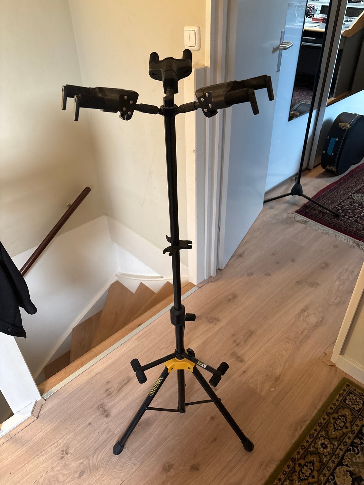 Hercules Instrumentenstandaard voor 3 instrumenten, Ophalen, Gebruikt, Instrumentstandaard, Gitaar