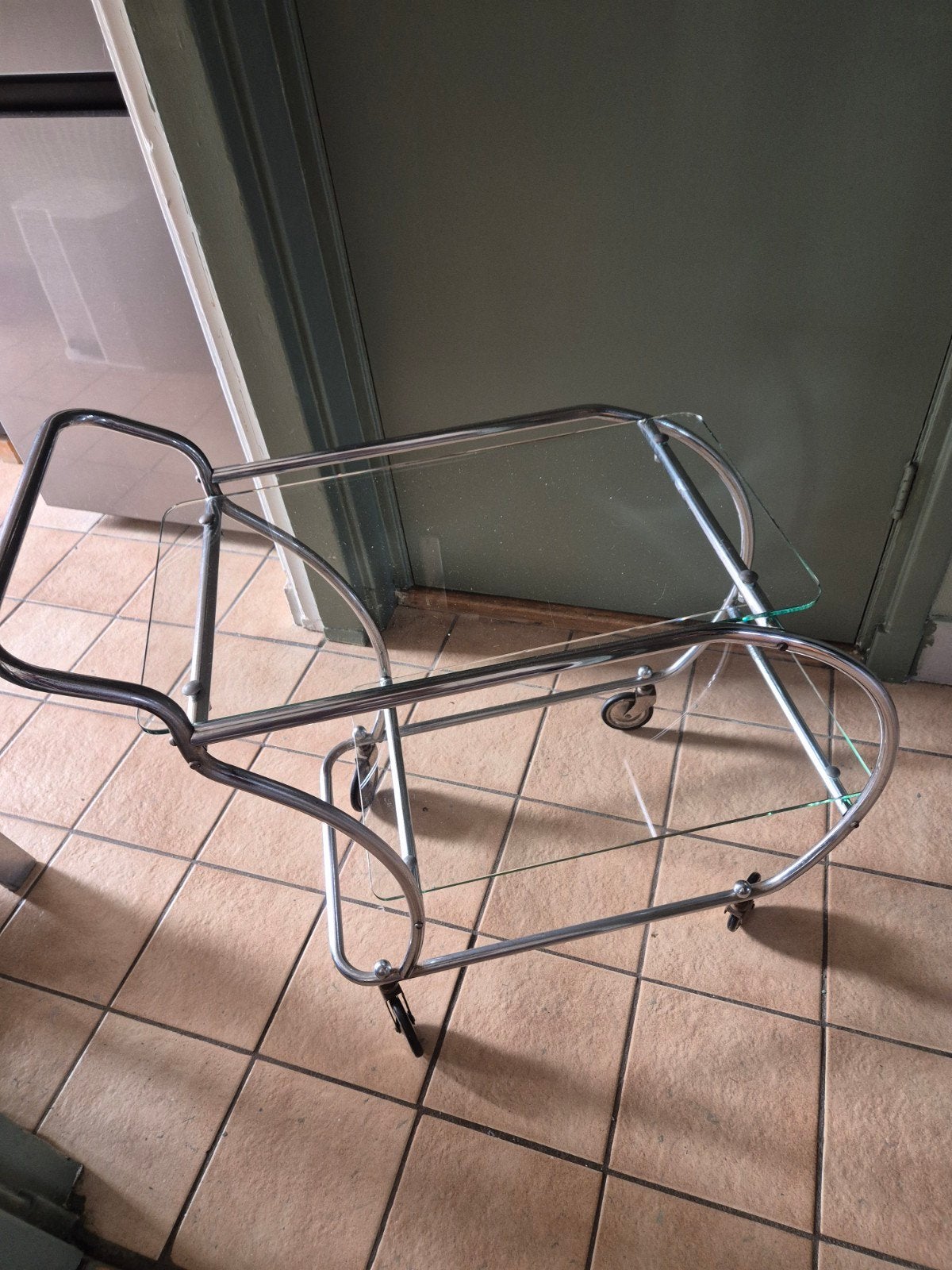 Art deco vintage serveerwagen, Ophalen