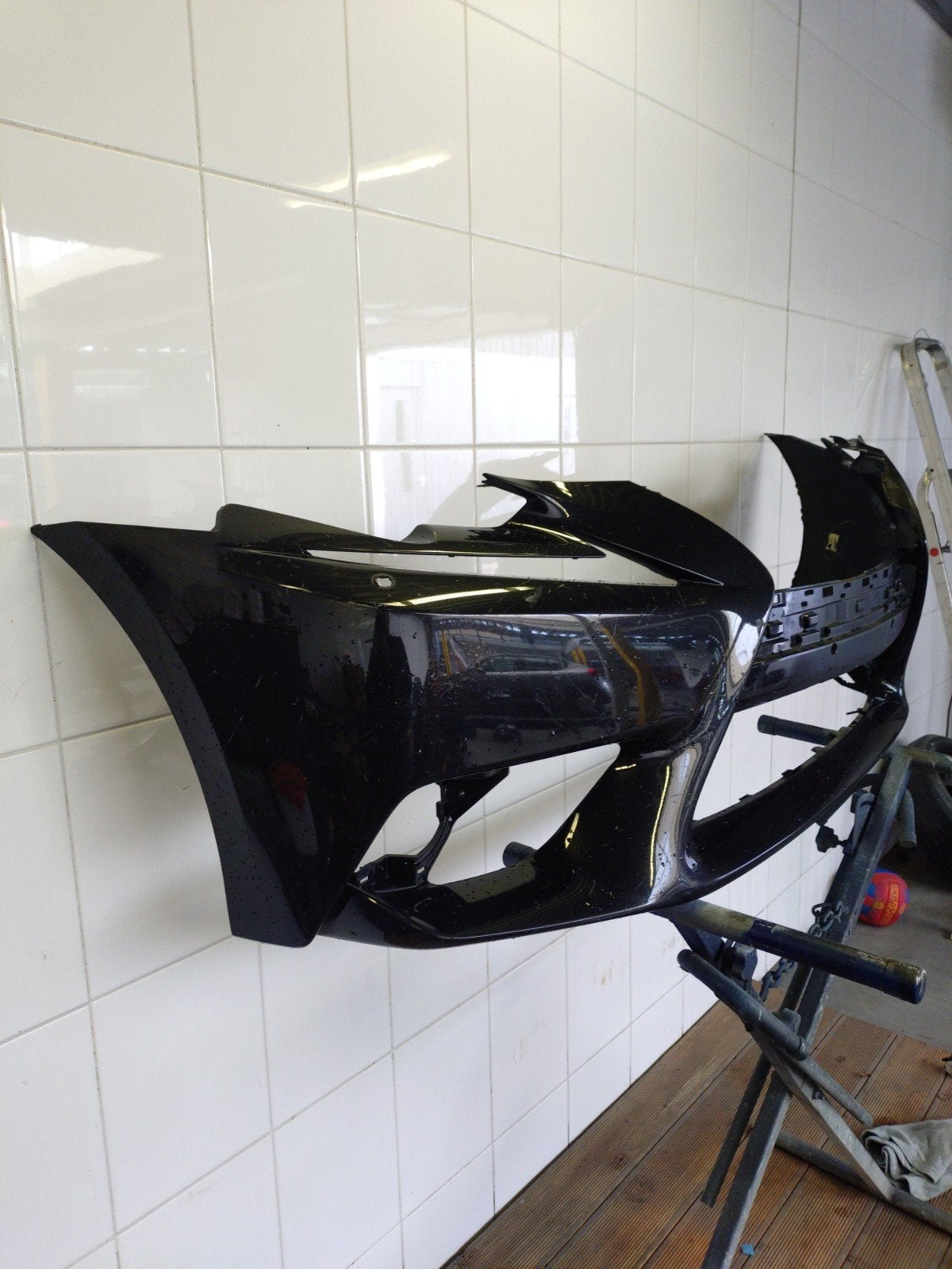Voorbumper Lexus IS250 2014-2016, Toyota Motor Europe, Avenue du Bourget 60, 1140 Evere, België, Gebruikt, Voor, Info@lexus.eu