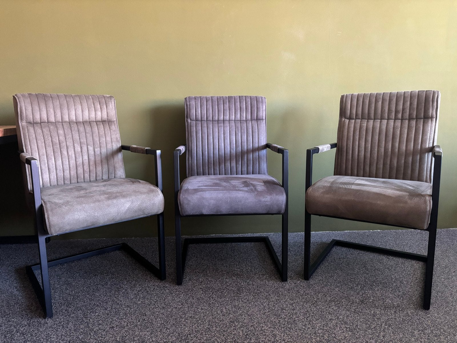 3 Pronto stoelen in goede staat, Ophalen, Gebruikt, Drie, Stof