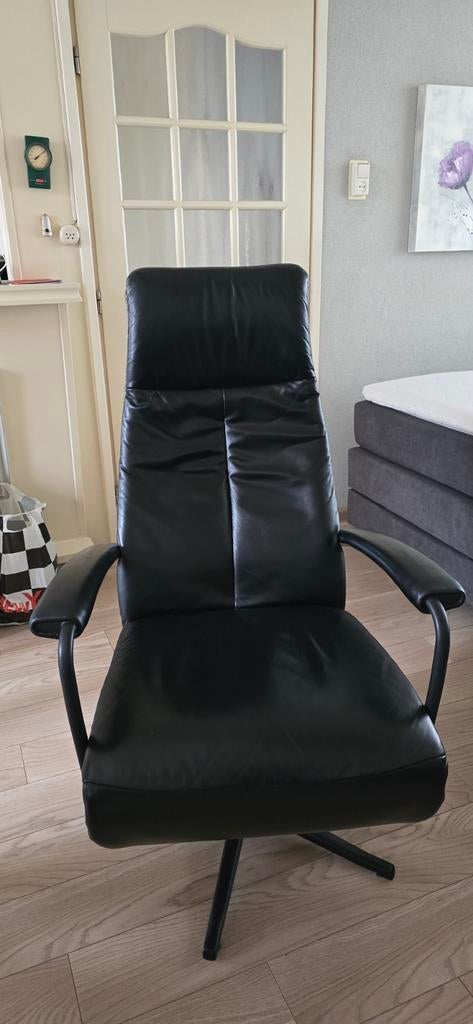 Prominent Humberto Relax stoel elektrisch leer/stof, Ophalen, Minder dan 75 cm, Zo goed als nieuw, Leer