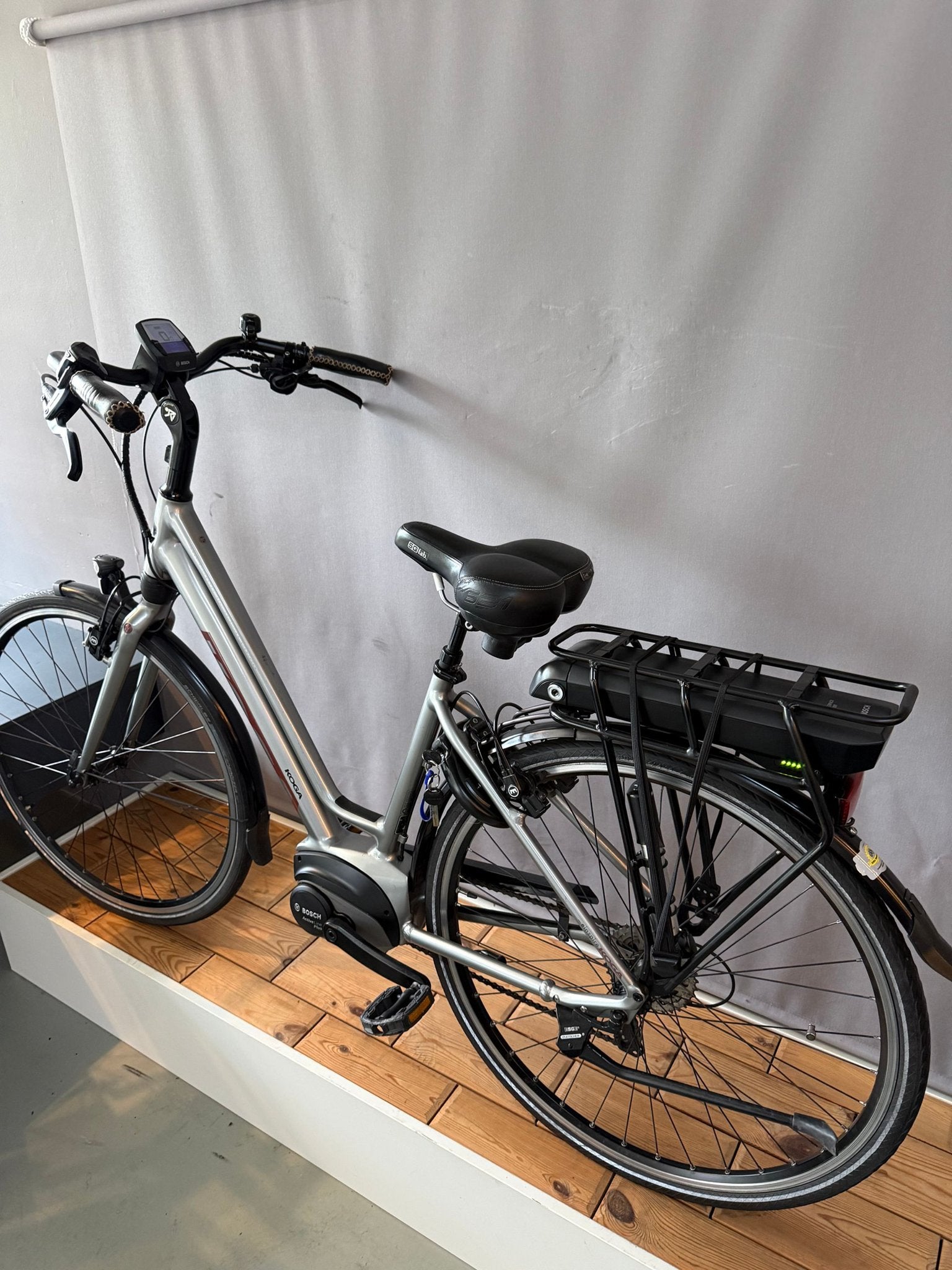 Elektrische fiets KOGA E INSPIRE BOSCH MIDDENMOTOR, Fietsen en Brommers, -, -, Zo goed als nieuw, 47 tot 51 cm