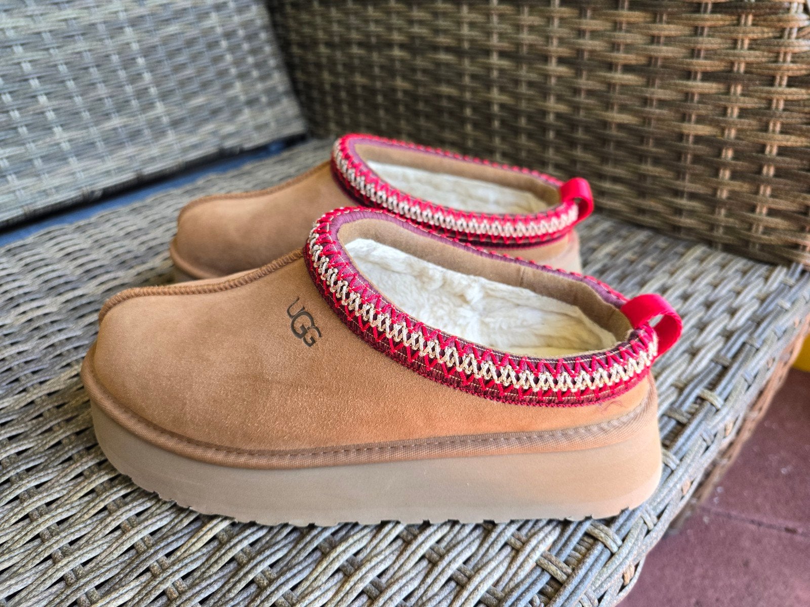 Ugg Tazz instappers chestnut maat 40 weinig gedragen, Bruin, Instappers, Ophalen of Verzenden, Gedragen