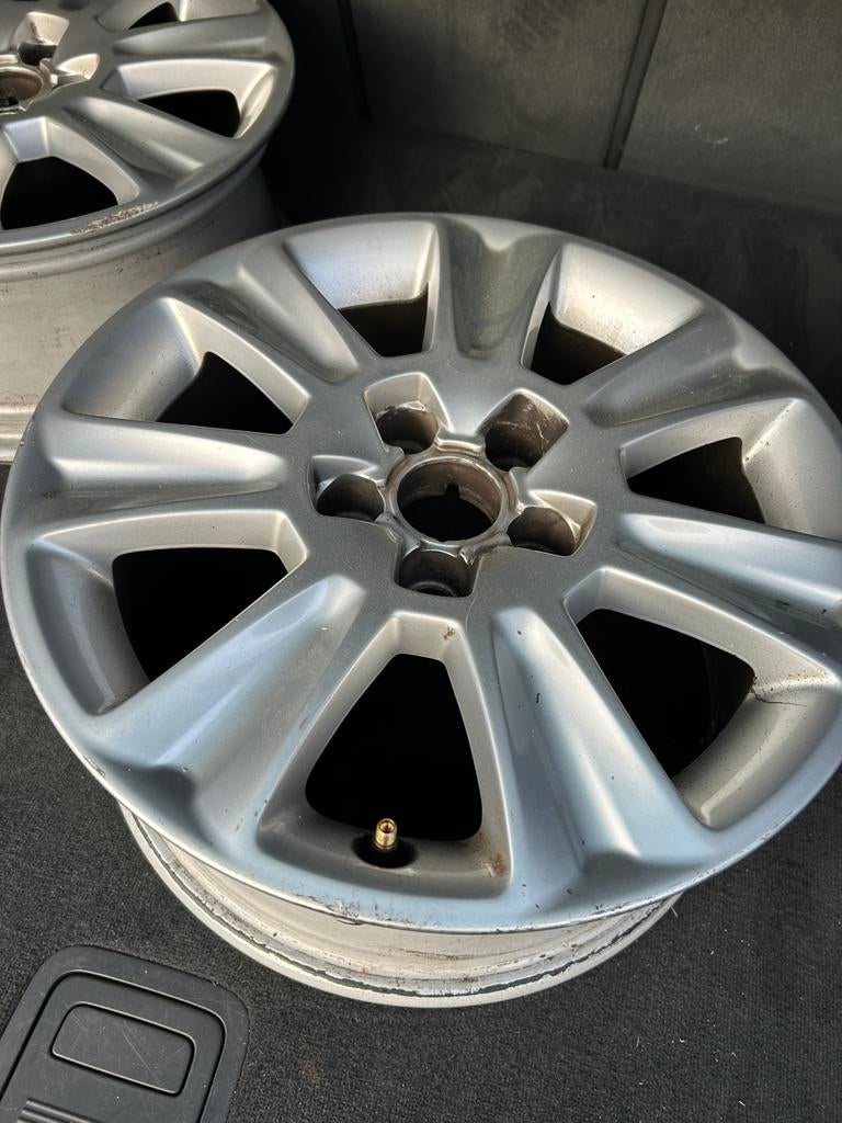 2 sets Velgen: Audi A1 - Fiat 500e - Tesla Aero wieldoppen, Ophalen, Velg(en), 16 inch, 205 mm