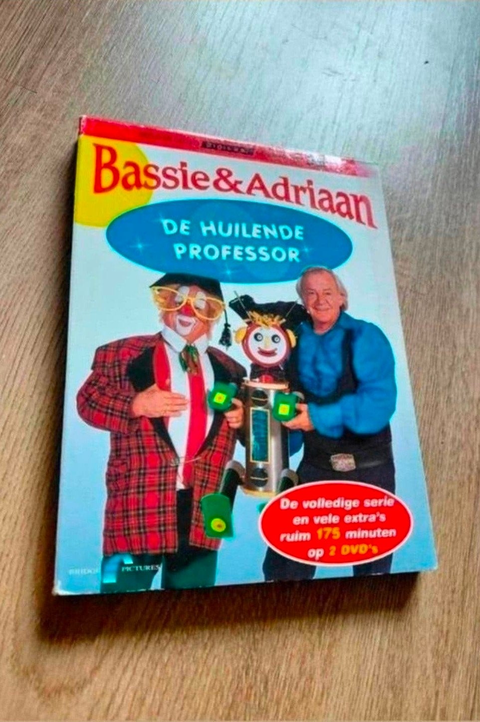 Bassie en Adriaan en de Huilende Professor boekvorm dvd, Gebruikt, Tv-serie, Ophalen of Verzenden, Familie