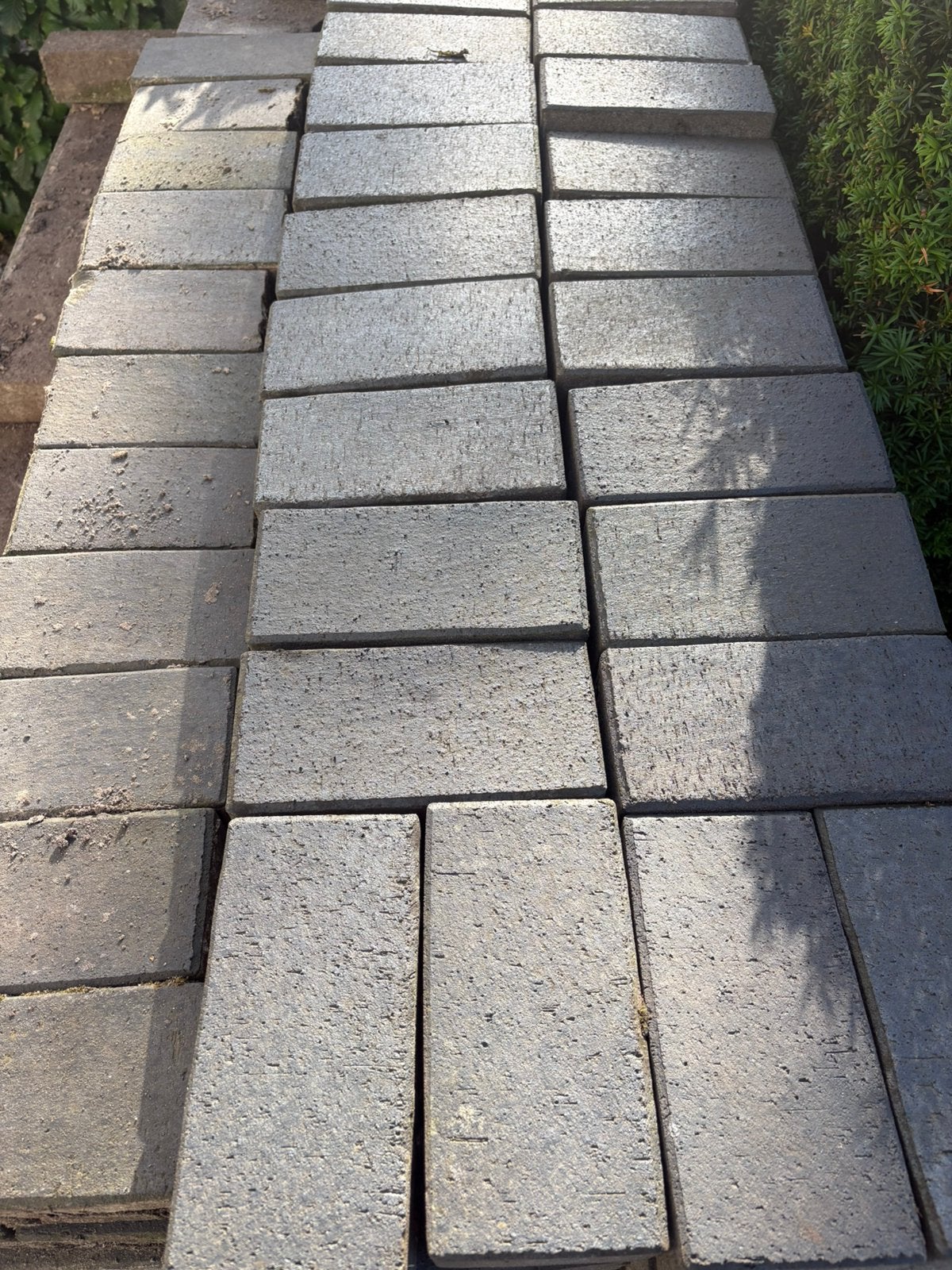 Gratis 8m2 beton klinker, Ophalen, Gebruikt, Overige materialen