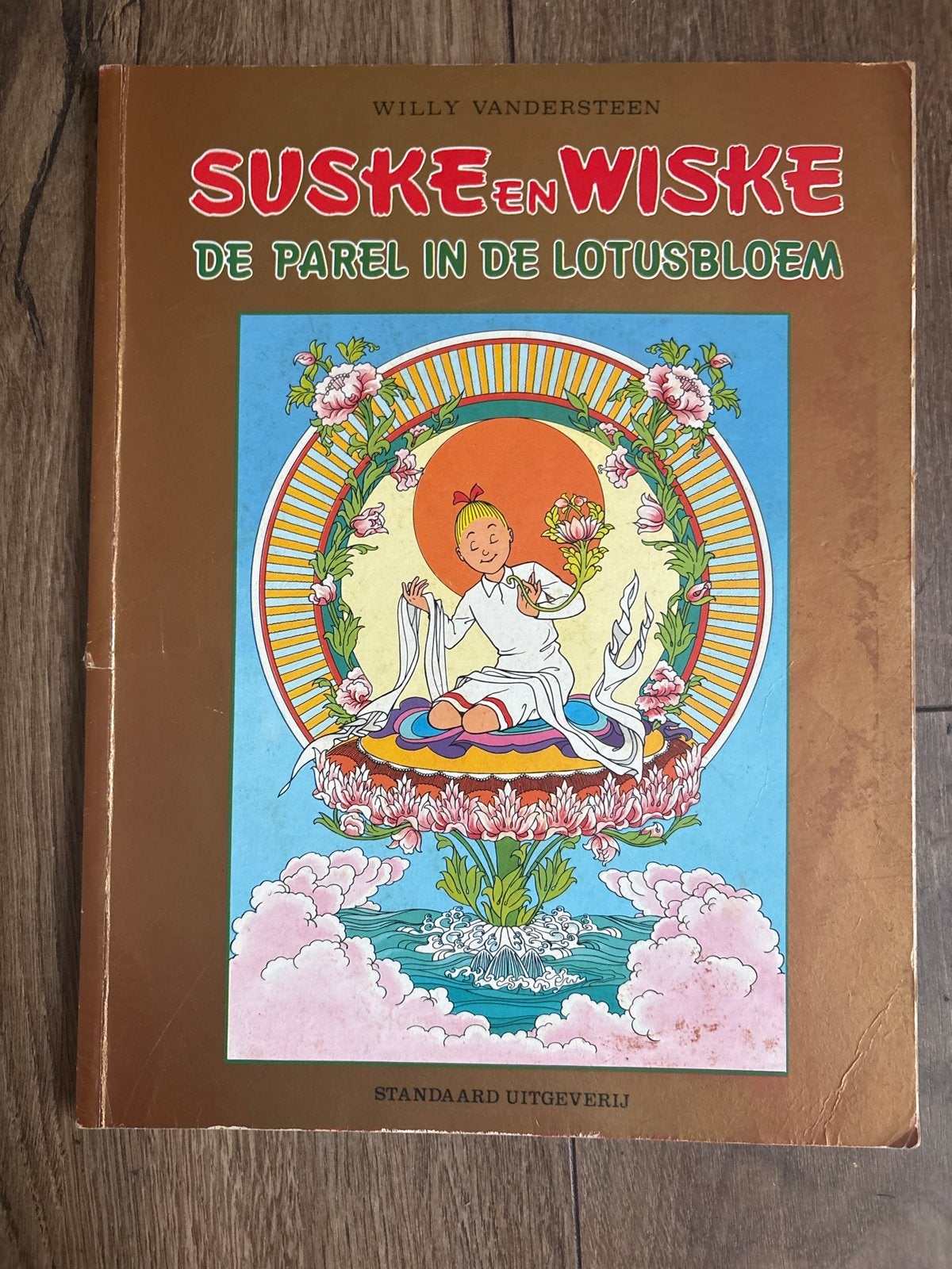 Suske en Wiske - De Parel in de Lotusbloem (1987), Eén stripboek, Ophalen of Verzenden, Gelezen