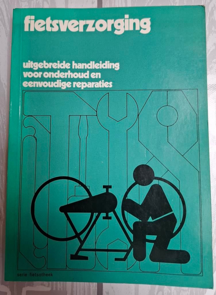 Fietsverzorging boek.

Uitgebreide handleiding, Ophalen of Verzenden, Gebruikt