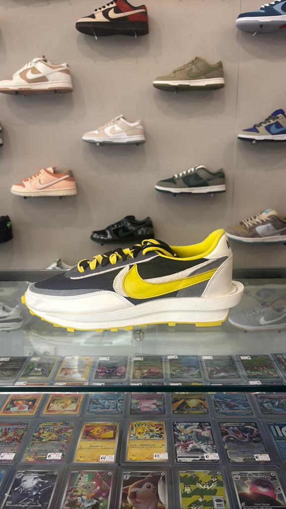 Nike sacai waffle undercover geel 46, Kleding | Heren, Schoenen, Overige kleuren, Nieuw, Ophalen of Verzenden, Sneakers of Gympen