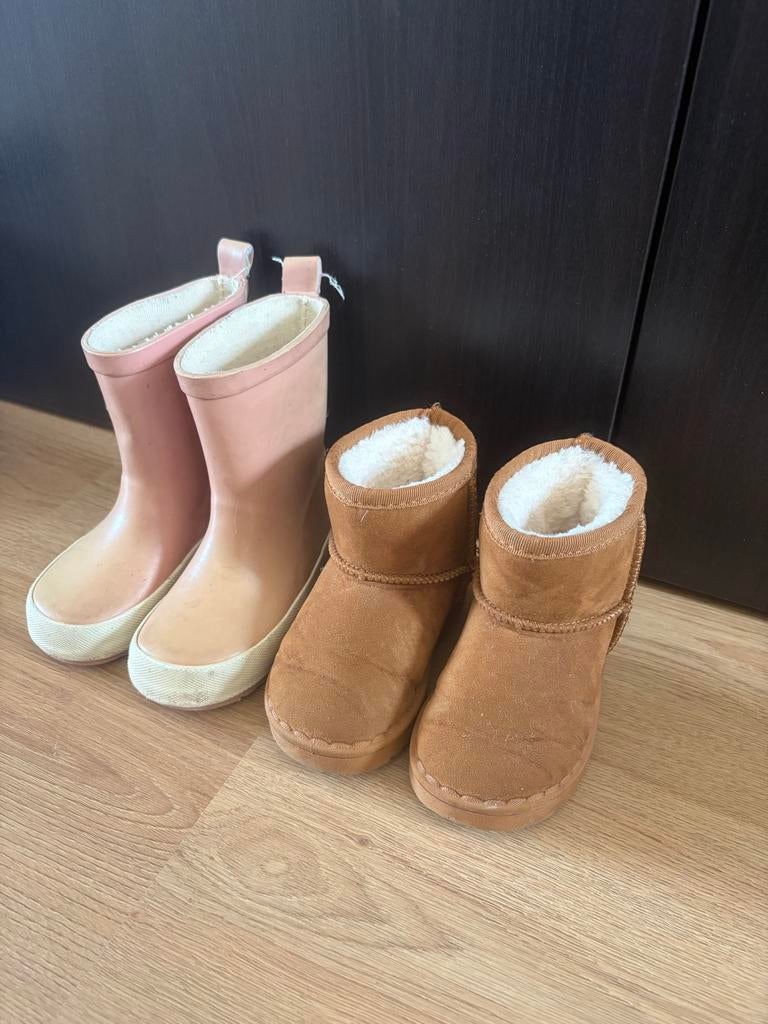 Regenlaarsjes en warme laarsjes maat 23, Kinderen en Baby's, Kinderkleding | Schoenen en Sokken, Ophalen, Zo goed als nieuw, Meisje