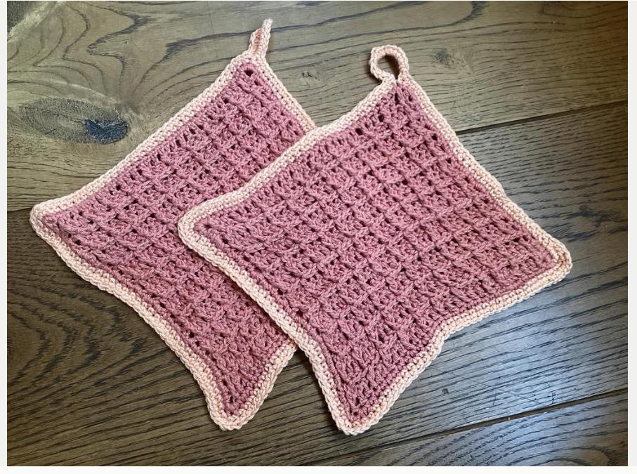 Setje gehaakte pannenlappen, Huis en Inrichting, Keuken | Textiel, Ophalen of Verzenden, Nieuw, Rood, Overige typen