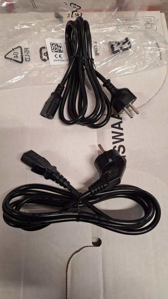 Partij 80 stuks nieuwe stroomkabels pc/monitor, Ophalen of Verzenden