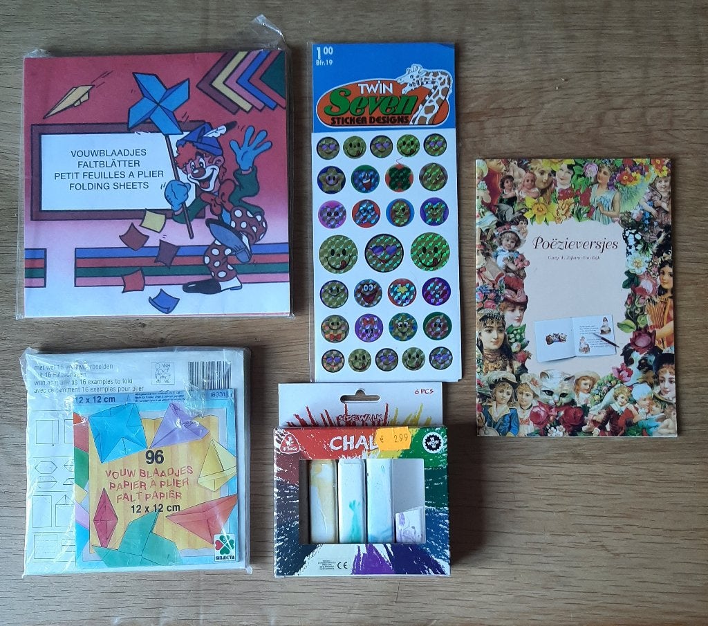 Knutselspullen Stickers 2x Vouwblaadjes Poezieversjes krijt, Ophalen, Nieuw, Papier of Karton, Knutselmateriaal
