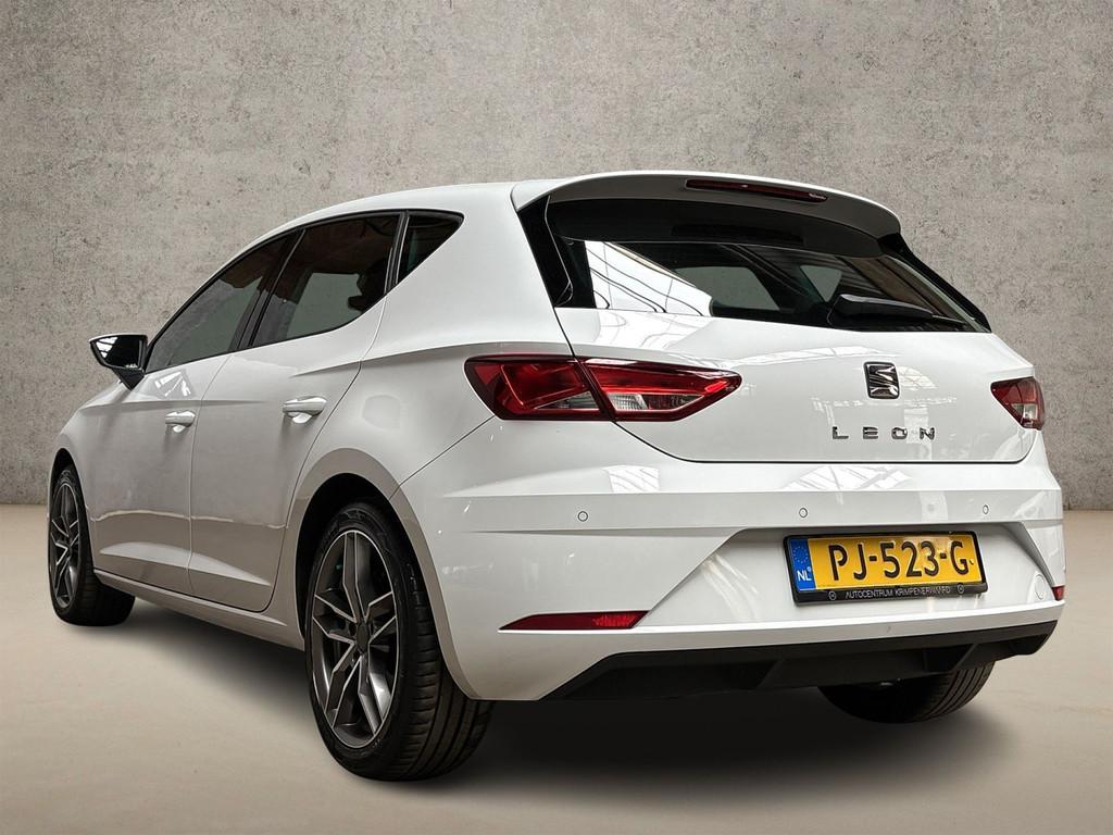 SEAT Leon 1.0 TSI Intense Sport (APPLE CARPLAY, NAVIGATIE, C, Auto's, Voorwielaandrijving, 12 maanden, Stof, Gebruikt