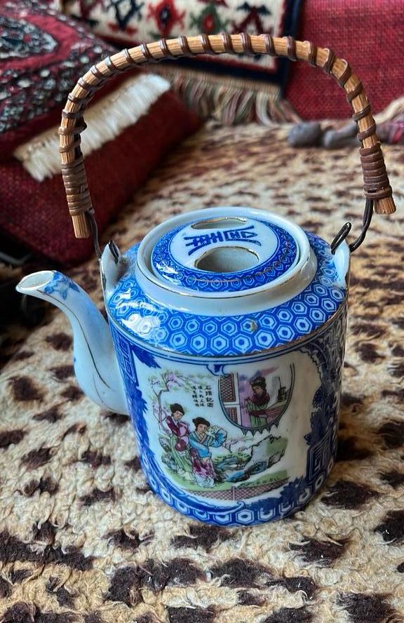 Chinees Theepotje met Hengsel, Antiek en Kunst, Ophalen of Verzenden