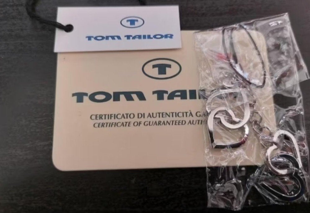 Sleutelhanger van Tom Tailor, Ut, Gretannl@yahoo.com, Nieuw, Ophalen of Verzenden