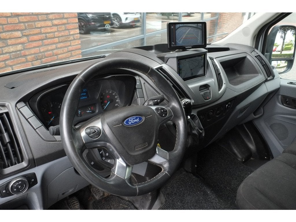 Ford Transit 350 2.2 TDCI L2H2 Trend Trekhaak, 3zits, Airco,, Euro 5, Stof, Gebruikt, Zwart