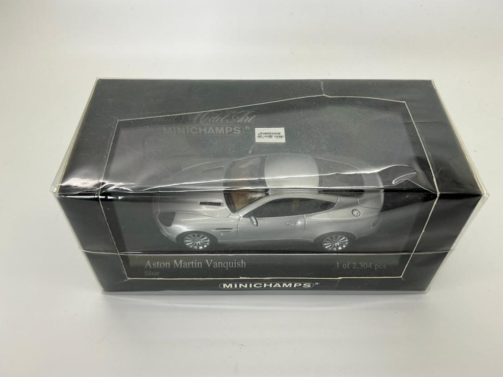 Minichamps Aston Martin V12 Vanquish Modelauto, Ophalen of Verzenden, Nieuw, Auto, MiniChamps