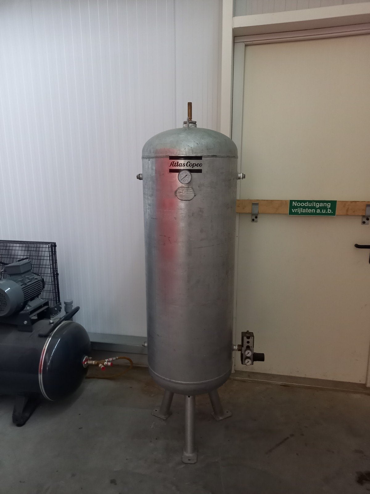 Atlas Copco compressor Vat 250 Liter, Ophalen, Zo goed als nieuw, Minder dan 200 liter/min, 10 bar of meer
