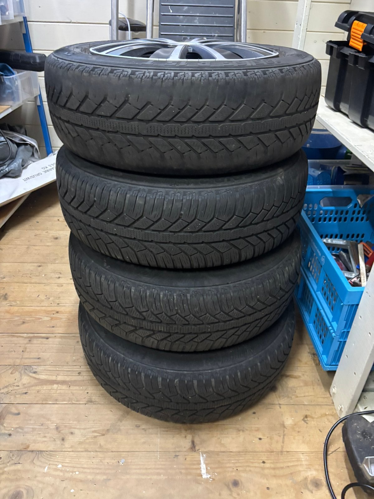 Winterbanden 15” op stalen velg voor renault zoe 4.5mm, Auto-onderdelen, Banden en Velgen, Ophalen, Gebruikt, 15 inch, Banden en Velgen
