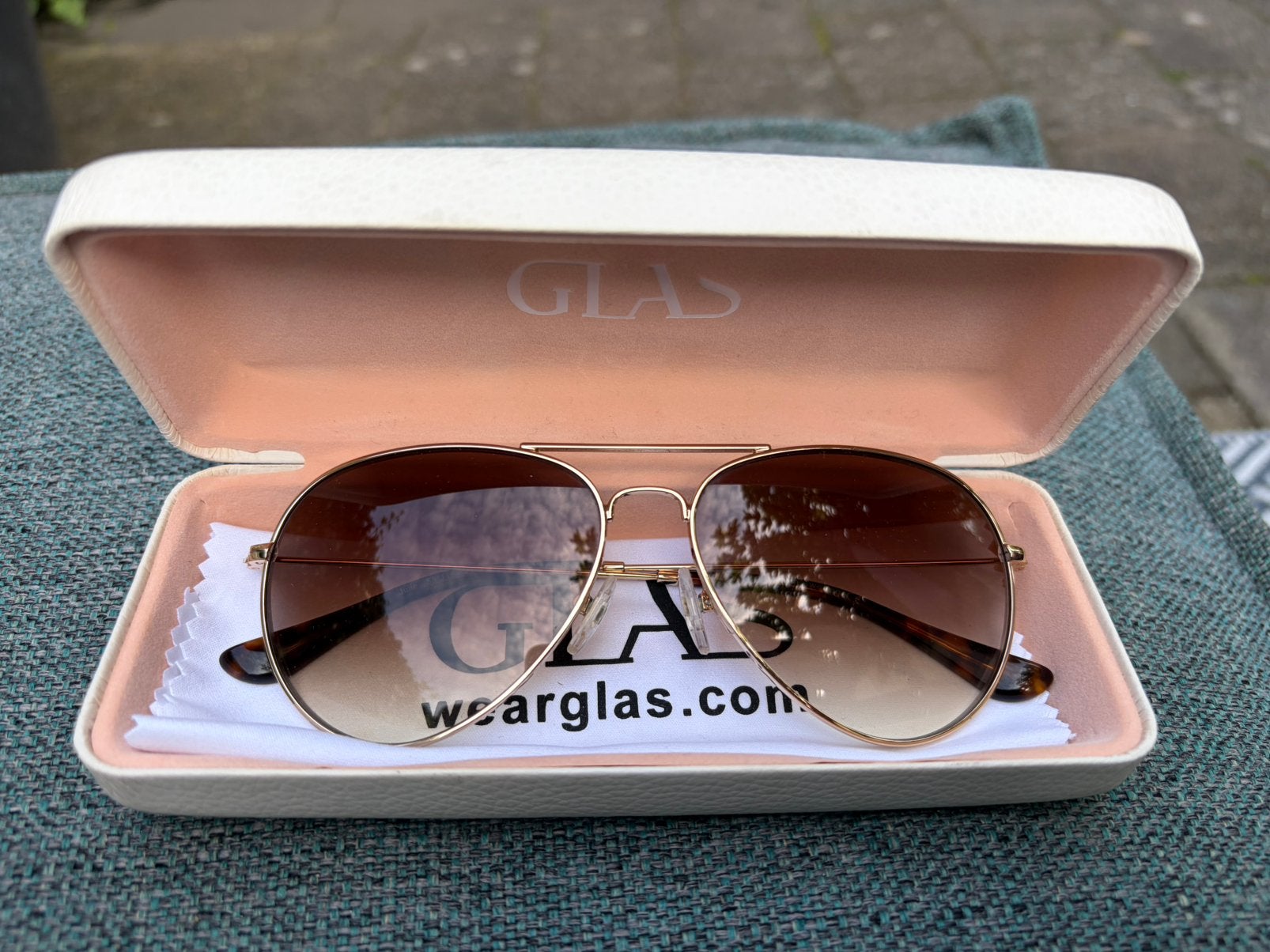 Model Julie GLAS eyewear zonnebril, Sieraden, Tassen en Uiterlijk, Overige merken, Zonnebril, Overige kleuren, Ophalen of Verzenden