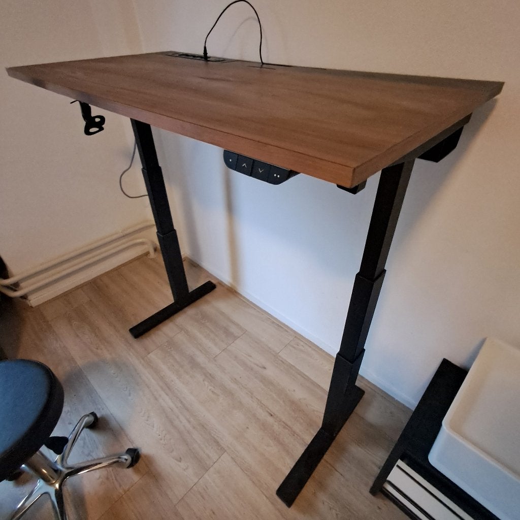 Bureau, Huis en Inrichting, Bureaus, Ophalen, Gebruikt, 120 cm, Kabelgoot