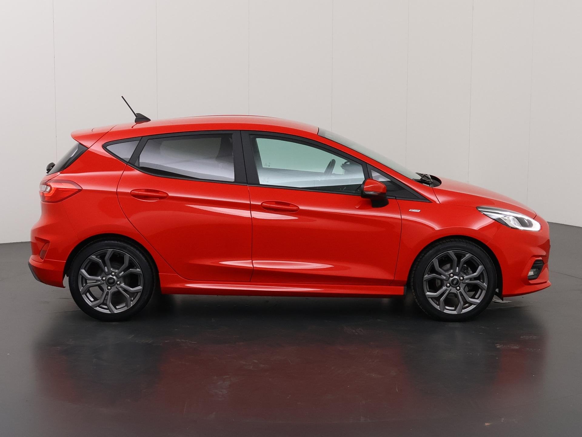 Foto 6 van Ford Fiesta 1.0 EcoBoost ST-Line | Navigatie | Climate Contr