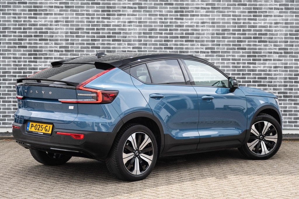 Volvo C40 Recharge Twin Intro Edition 78 kWh | Warmtepomp |, Auto's, Volvo, 12 maanden, 444 km, Blauw, Leder en Stof