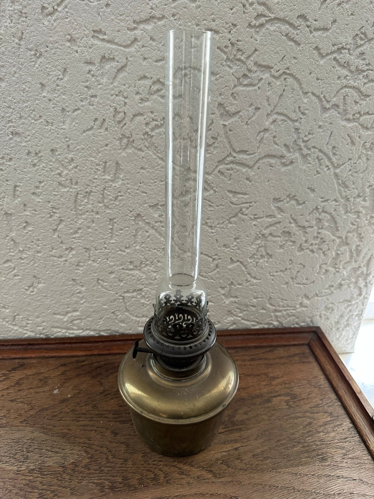 Antieke olielamp - messing met glazen schoorsteen, Ophalen