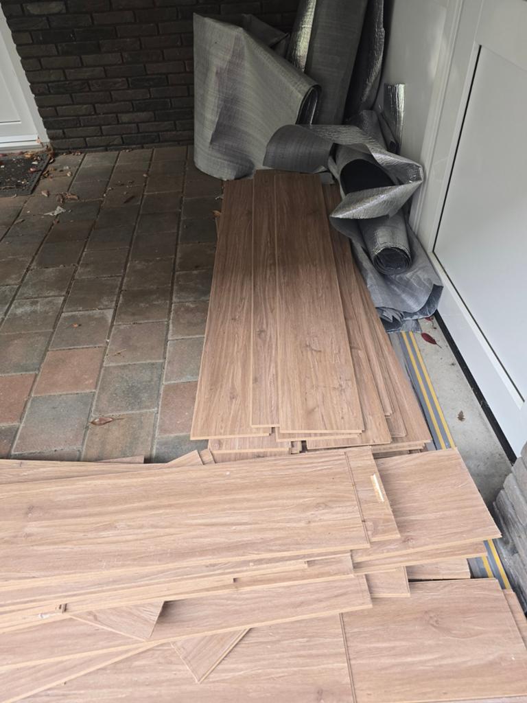 Gratis laminaat met ondervloer(30m²), Ophalen, Gebruikt, 10 m² of meer, 10 tot 30 cm